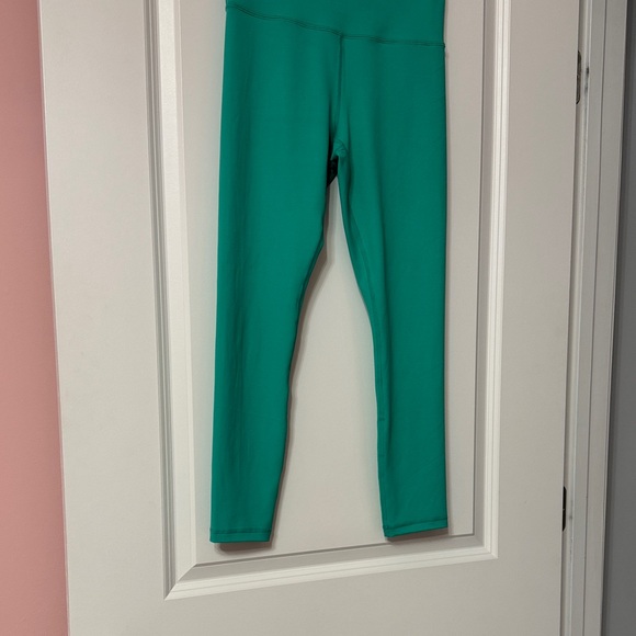 Women’s Zyia Green Leggings - Picture 5 of 7